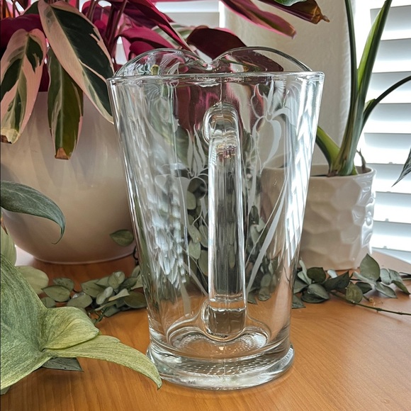 Etched Glass Pitcher Featuring Irises & Hummingbird EUC - Picture 5 of 10